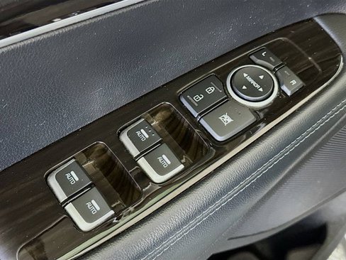 Used 2019 Kia Sorento LX image 20