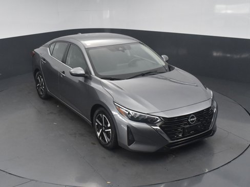 Used 2024 Nissan Sentra SV image 17
