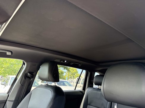 Used 2019 Volkswagen Tiguan SEL Premium R-Line w/ 3rd Row Seat Package image 16