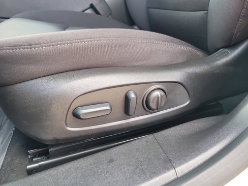 Used 2024 Chevrolet Malibu LT image 17