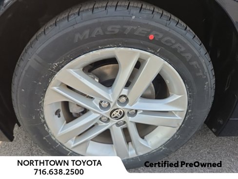 Used 2022 Toyota Corolla SE image 17