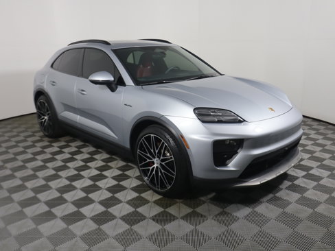 Certified 2025 Porsche Macan 4S Electric image 9