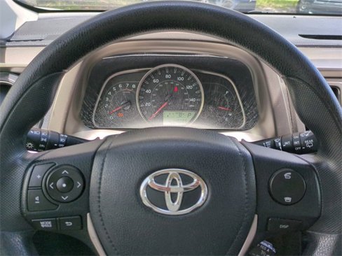 Used 2013 Toyota RAV4 XLE image 30