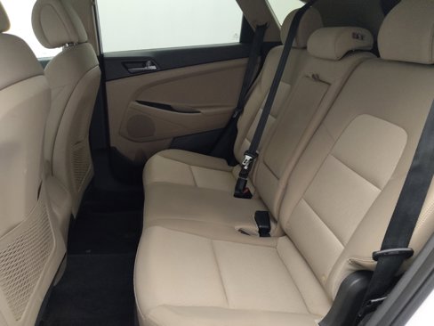 Used 2016 Hyundai Tucson SE w/ Option Group 02 image 18
