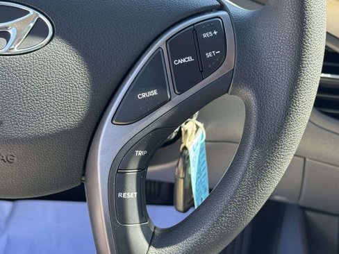 Used 2013 Hyundai Elantra GLS image 26