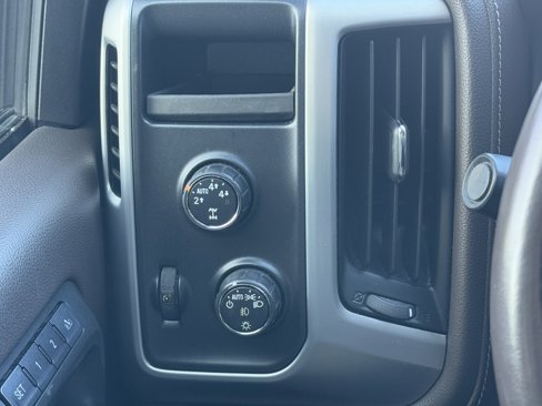 Used 2015 GMC Sierra 1500 SLT w/ Suspension Package, Off-Road image 28