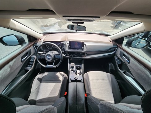 Used 2021 Nissan Rogue SV image 19