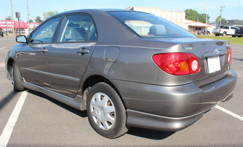 Used 2004 Toyota Corolla CE image 11