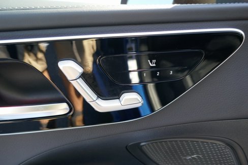 Used 2023 Mercedes-Benz C 300 Sedan image 23