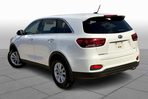 Used 2019 Kia Sorento L image 11
