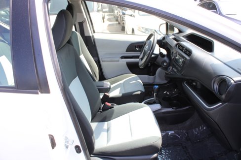 Used 2014 Toyota Prius C One image 9