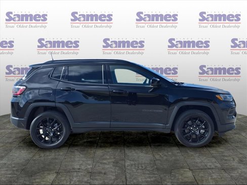 New 2025 Jeep Compass Latitude w/ Altitude Special Edition image 3