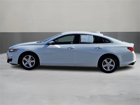 Used 2022 Chevrolet Malibu LT image 3