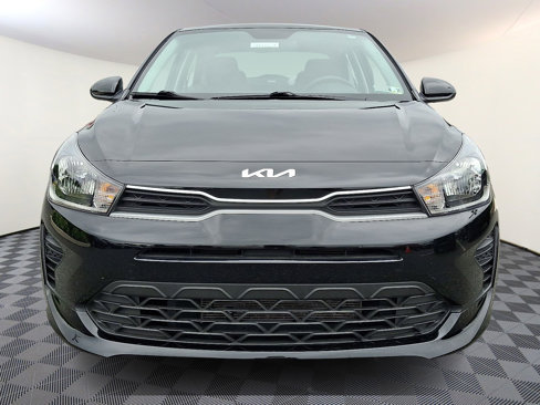 Used 2023 Kia Rio LX image 2