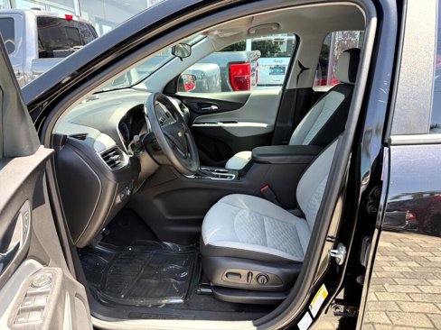 Used 2020 Chevrolet Equinox LS w/ LS Convenience Package image 12