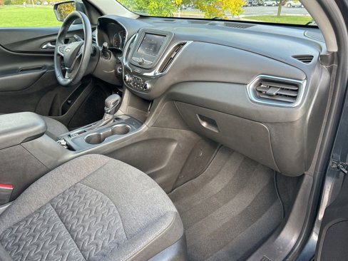 Used 2023 Chevrolet Equinox LT image 33