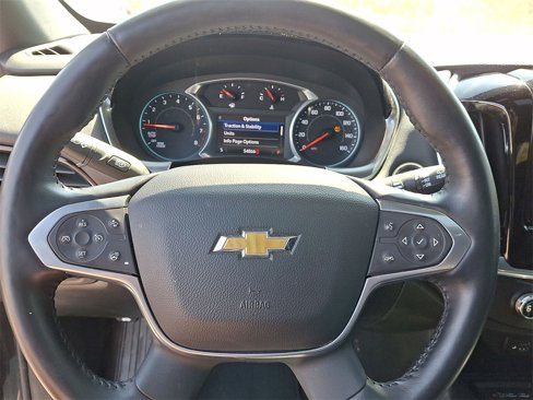 Used 2022 Chevrolet Traverse LT w/ LT Premium Package image 16