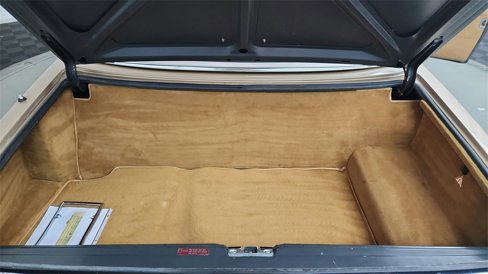 Used 1987 Mercedes-Benz 560 SL image 13
