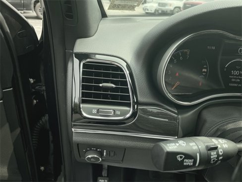 Used 2021 Jeep Grand Cherokee Trailhawk image 10