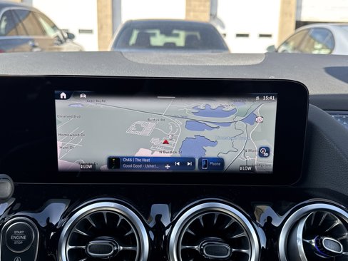 Used 2025 Mercedes-Benz GLA 250 4MATIC image 15