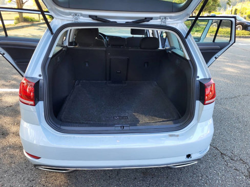 Used 2019 Volkswagen Golf S image 8