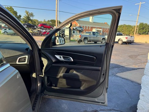 Used 2013 GMC Terrain SLE image 23