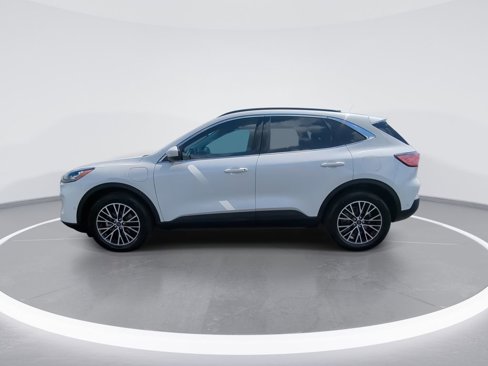 Certified 2022 Ford Escape Titanium w/ Titanium Premium Package image 5