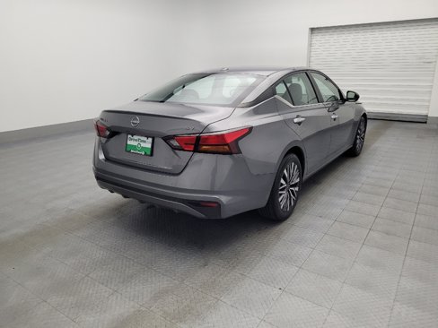 Used 2024 Nissan Altima 2.5 SV image 9