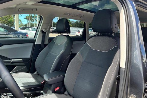 Certified 2023 Volkswagen Taos SE w/ Panoramic Sunroof Package image 20