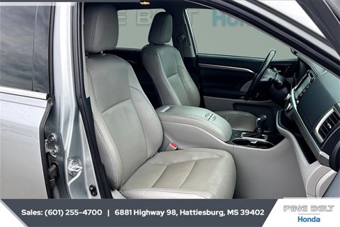 Used 2019 Toyota Highlander Limited image 6
