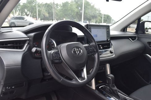 Used 2022 Toyota Corolla Cross LE image 16