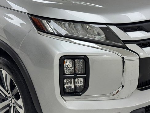 Used 2023 Mitsubishi Outlander Sport AWD image 34