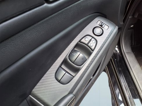 Used 2024 Nissan Altima 2.5 SV w/ SV Premium Package image 12