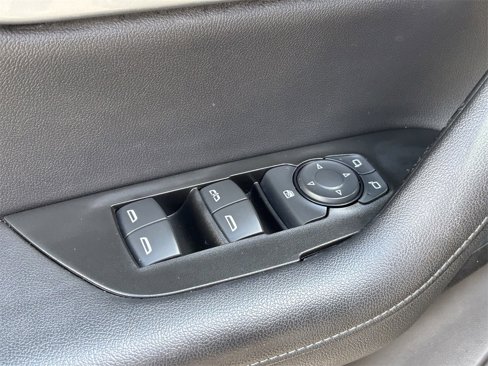 Used 2020 Chevrolet Blazer LT image 13