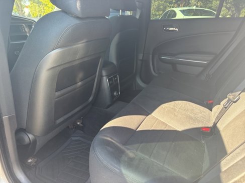 Used 2011 Dodge Charger SE image 11