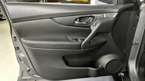 Used 2017 Nissan Rogue S w/ S Appearance Package image 29