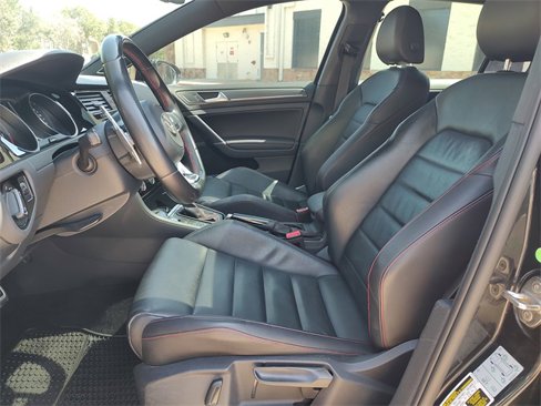 Used 2019 Volkswagen GTI SE w/ SE Experience Package image 29