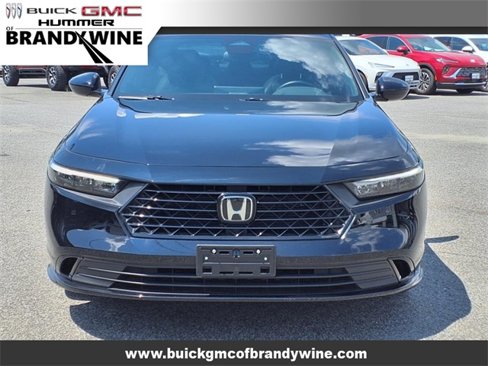 Used 2023 Honda Accord Sport image 2