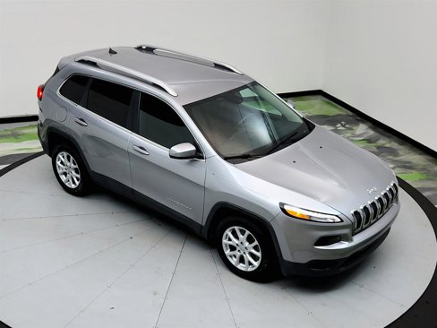 Used 2017 Jeep Cherokee Latitude image 33