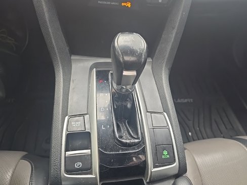 Used 2017 Honda Civic Touring image 17