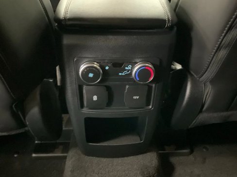 Used 2021 Ford Explorer XLT w/ Equipment Group 202A image 10