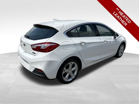 Used 2017 Chevrolet Cruze Premier image 4