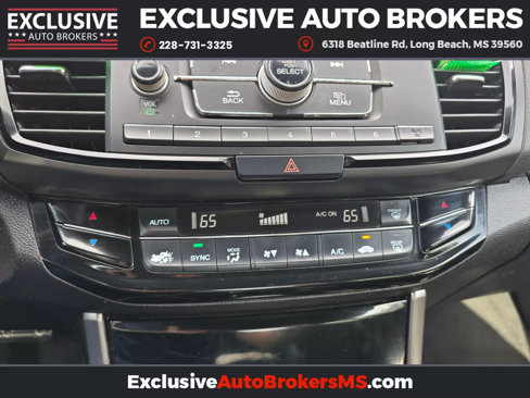 Used 2017 Honda Accord Sport image 32