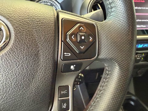 Used 2022 Toyota Tacoma SR5 image 18