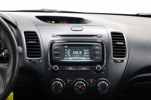 Used 2018 Kia Forte LX w/ LX Rear Camera Package image 19