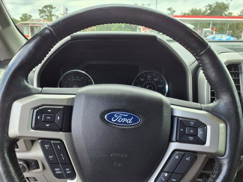 Used 2017 Ford F150 Lariat w/ Equipment Group 502A Luxury image 29