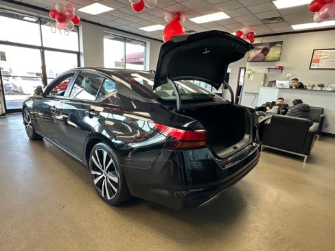 Used 2022 Nissan Altima 2.5 SR image 11