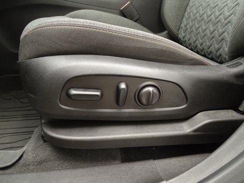 Used 2023 Chevrolet Equinox LT w/ LPO, Floor Liner Package image 12