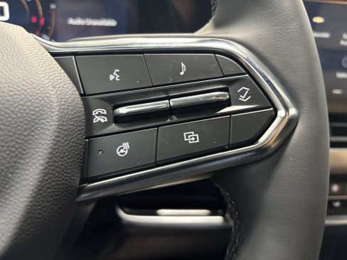 New 2026 Chevrolet Equinox ACTIV w/ Safety and Technology Package image 16