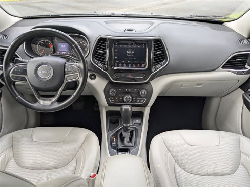 Used 2020 Jeep Cherokee Limited image 16